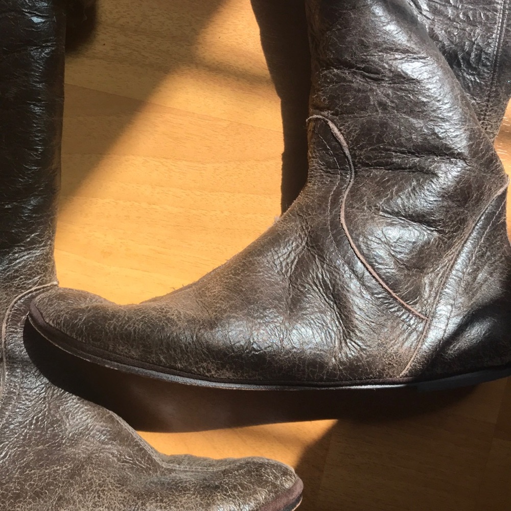 Boots - Picture 2 of 5